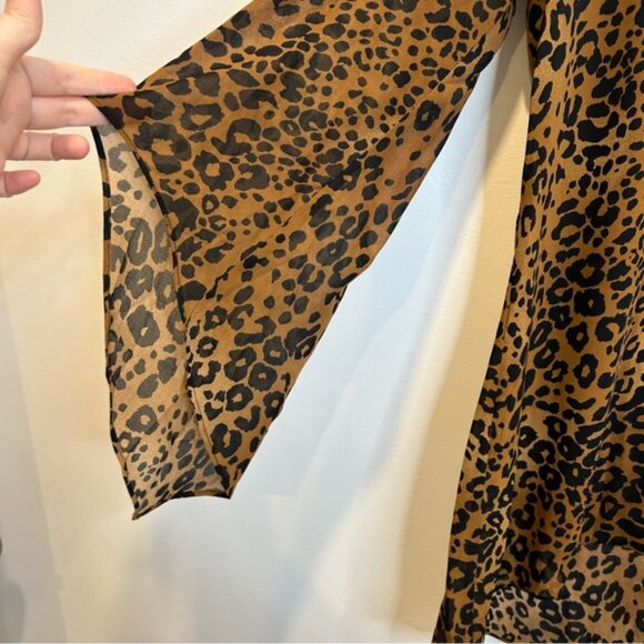 Laura Leopard Print V-Neck Blouse Brown - Picture 4 of 9
